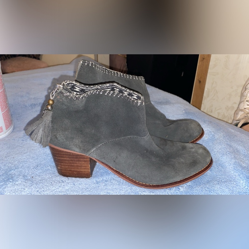 Ankle booties